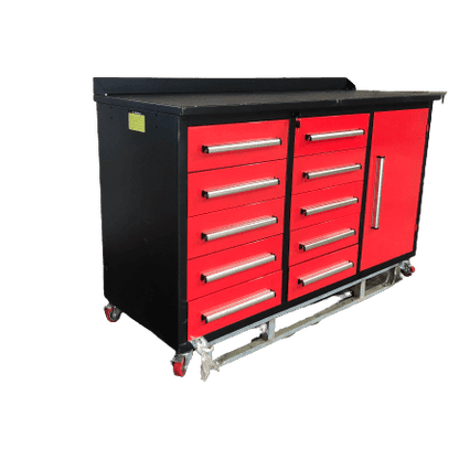 Chery Industrial 5.5' Storage Cabinet with Workbench WW000195